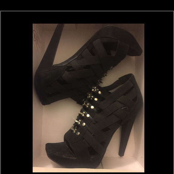 Jessica Simpson black heel - Picture 3 of 4